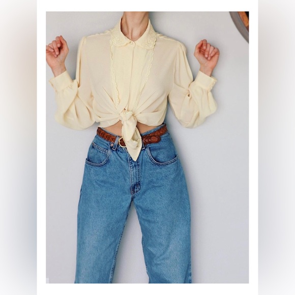 Vintage Soft Yellow Blouse - Picture 4 of 4